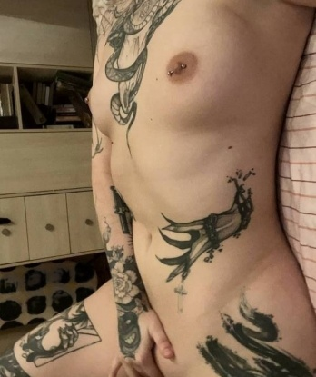 Сексуальная бестия ждет тебя! Я знаю, как подарить тебе настоящее блаженство. Позвони мне и окунись в мир страсти и удовольствия! 1490, 21 год