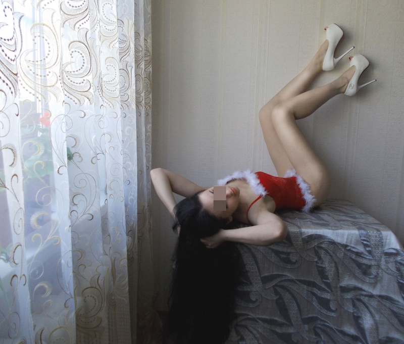 У меня в арсенале есть множество услуг, которые помогут сделать твои самые интимные фантазии реальностью. Мои опыт и творческий подход позволят нам раскрыться друг другу и достичь небывалых высот наслаждения. Будь уверен, что время проведенное со мной будет наполнено нежностью, страстью и незабываемыми эмоциями. Я обитаю в Москве и готова доставить тебе удовольствие в любое удобное для тебя время. Погрузись в мир порока и страсти со мной - ты заслуживаешь это! 🌹🔥💋 28302, 24 года